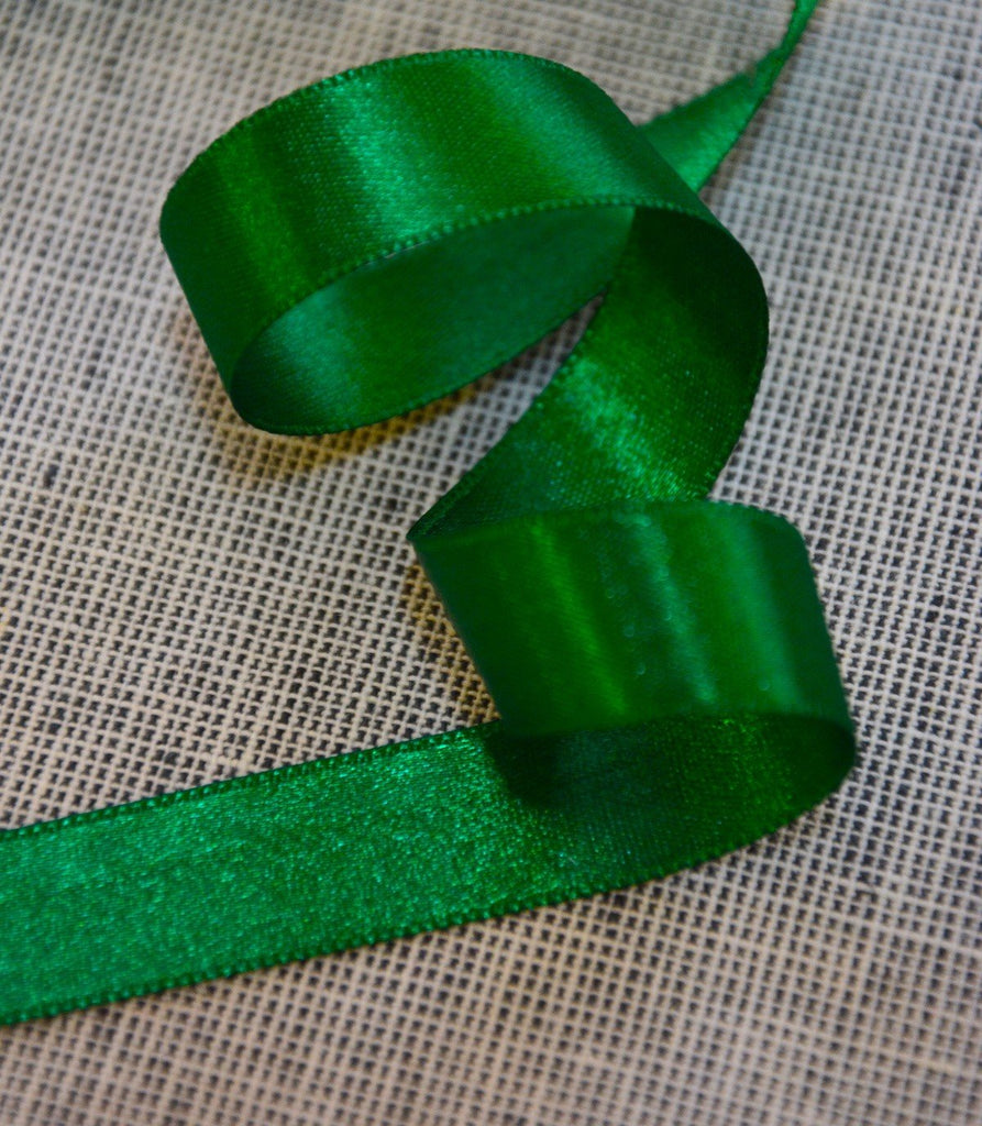 Berisfords Ribbon and Trims Double Faced Polyester Satin Ribbon - Green - 15mm - 064