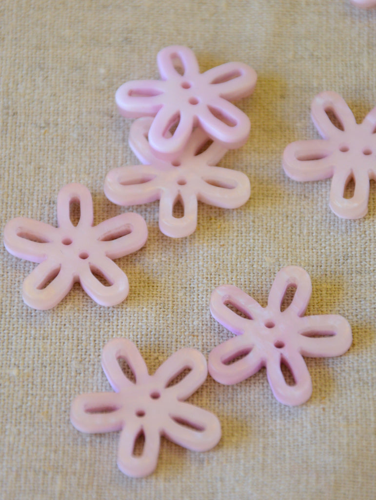 The Button Company Buttons Flower Cut Out Button - 20mm - Pale Lilac