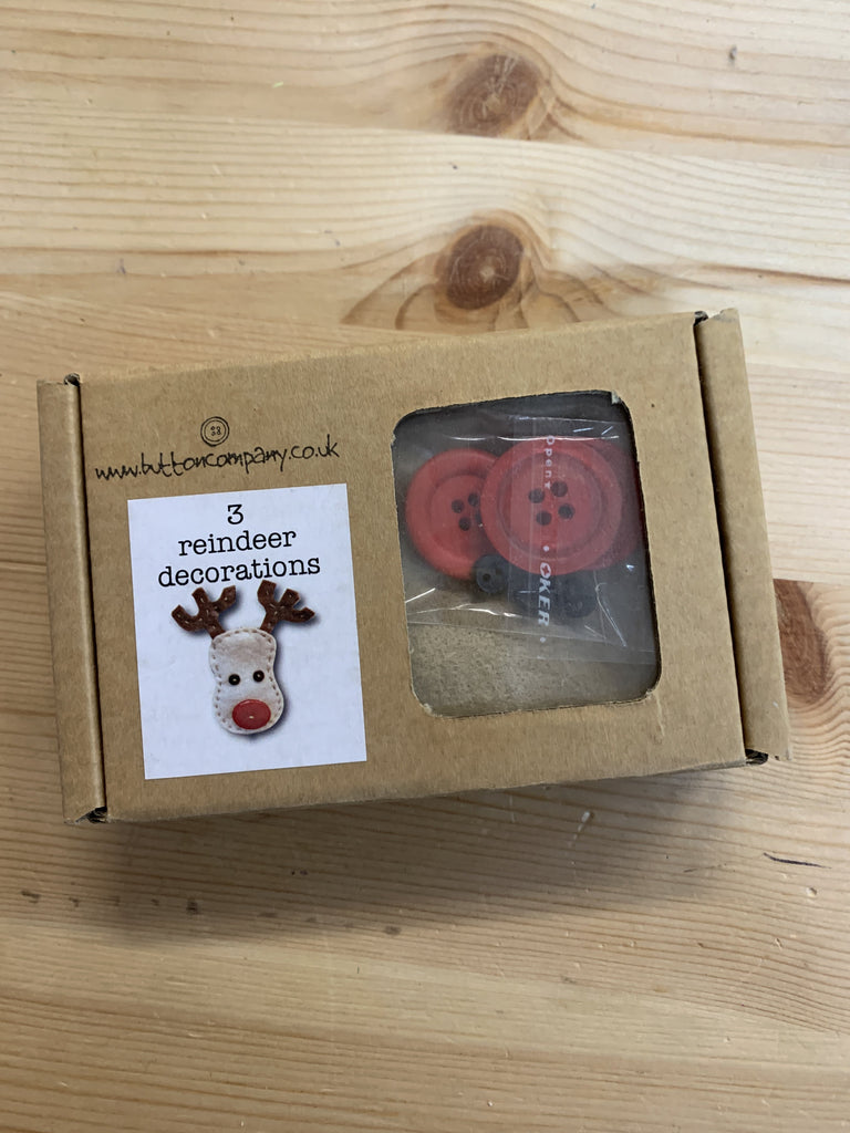 The Button Company Kits 3 Felt Reindeer Christmas Tree Decoration