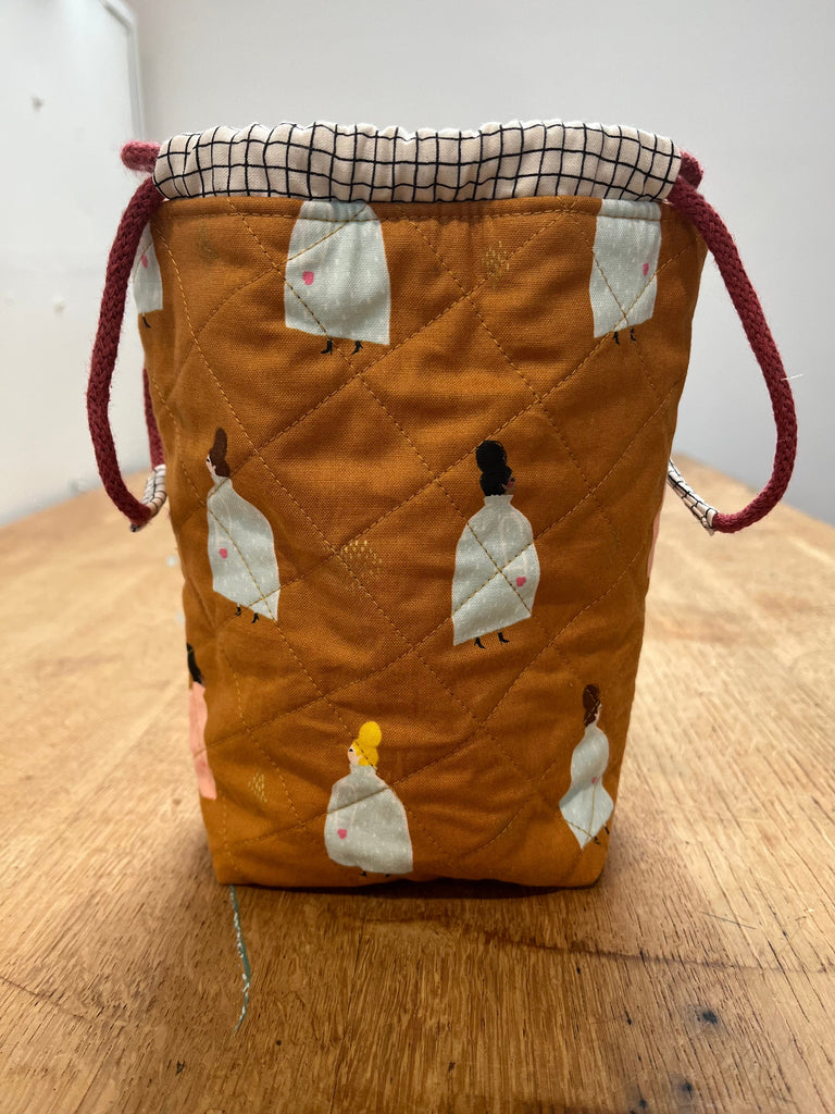 The Eternal Maker Gift Shampoo Ladies - Quilted Drawstring Bag