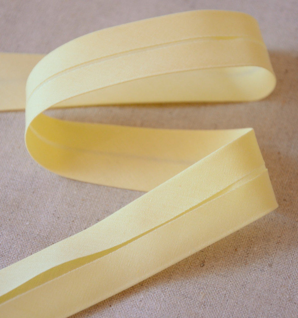 The Eternal Maker Ribbon and Trims Bias Binding Solid Lemon - 25mm