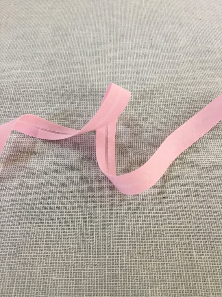 The Eternal Maker Ribbon and Trims Bias Binding Solid Pink - 13mm