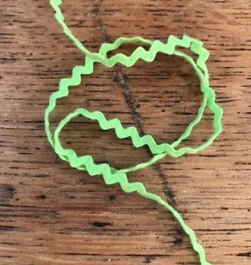 The Eternal Maker Ribbon and Trims Ric Rac - 3mm - Apple
