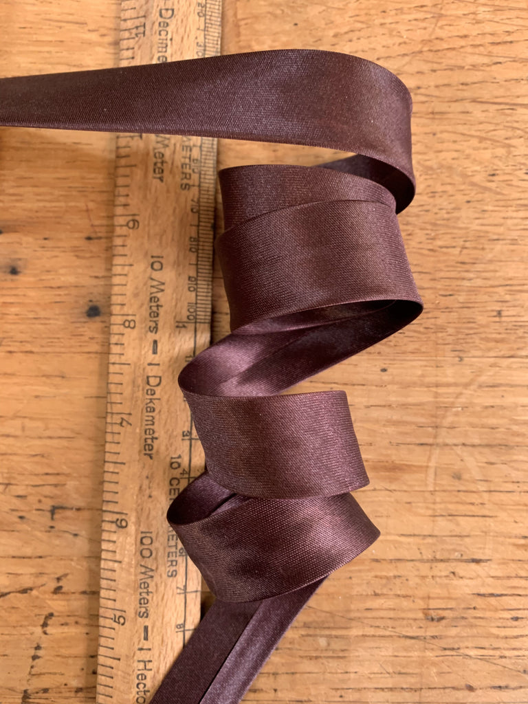 The Eternal Maker Ribbon and Trims Satin Bias Binding - 20mm - Mahogany