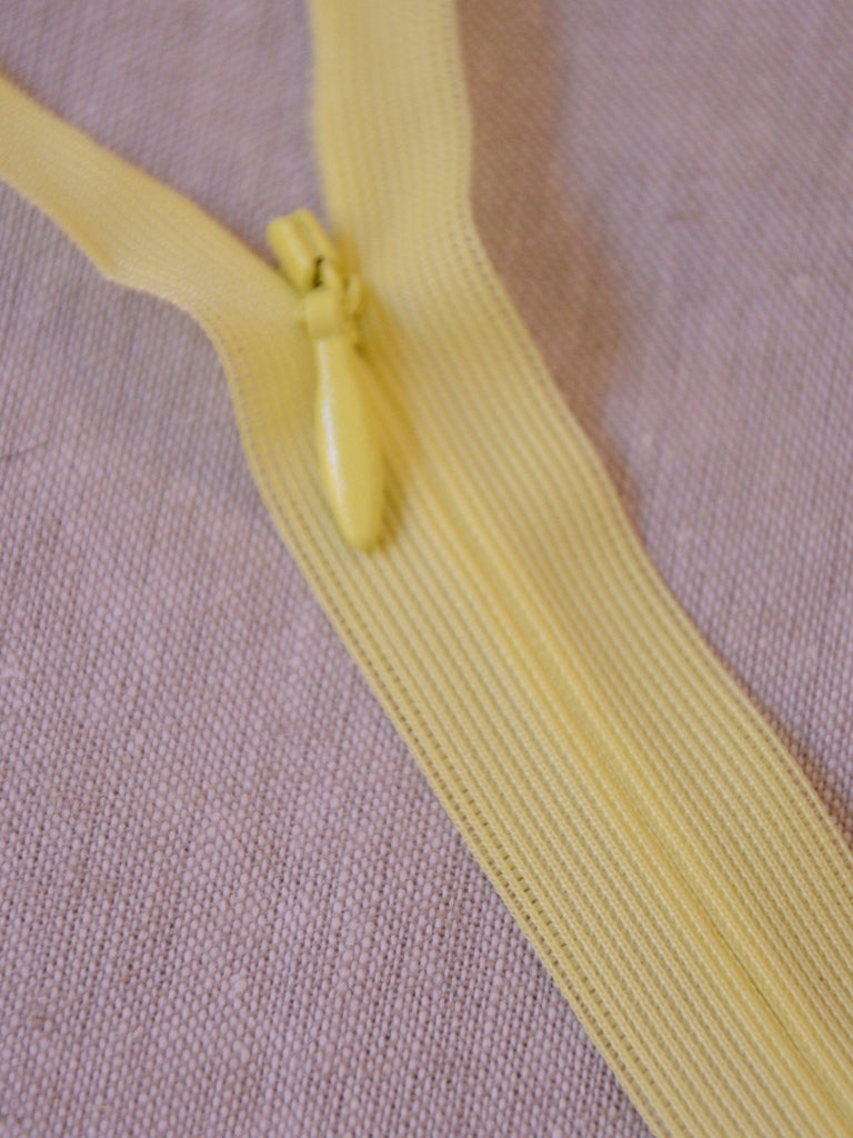 The Eternal Maker Zippers Invisible Zip - 22cm/ 8” - Lemon