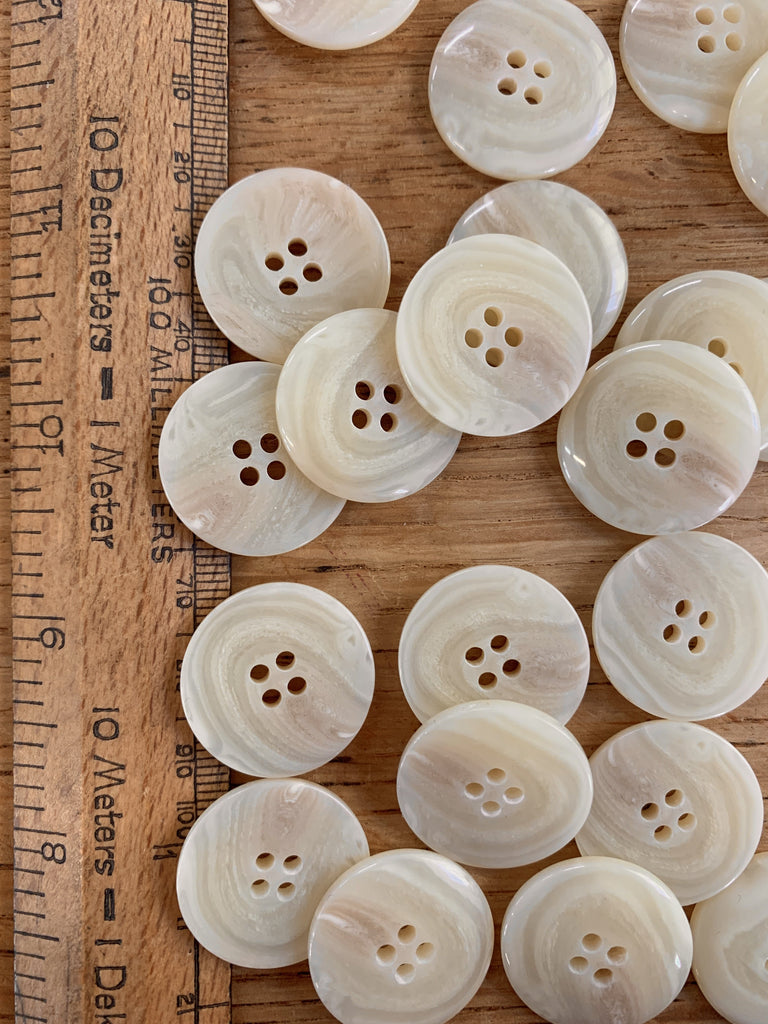 Unbranded Buttons Cream Horn Natural Button - 23mm