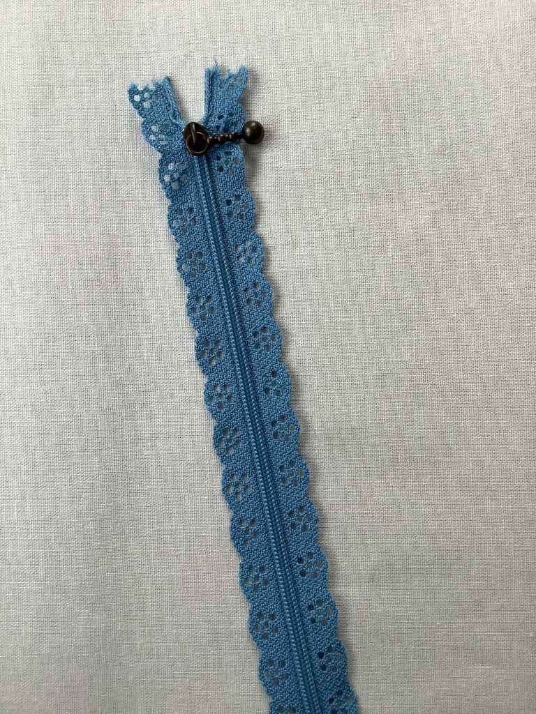 Unbranded Zippers Lace Edge Zip - Cornflower - 20cm