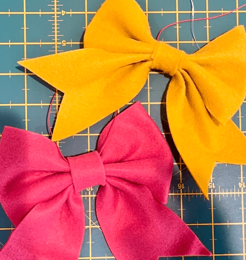 Festive Felt Bow Tutorial - The Eternal Maker
