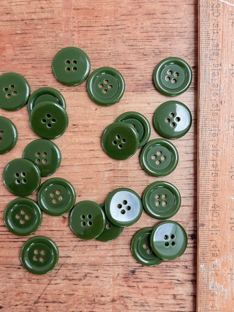 4 Hole Ring Edge Pine Green Buttons - 20mm - The Eternal Maker - UK Fabric Shop