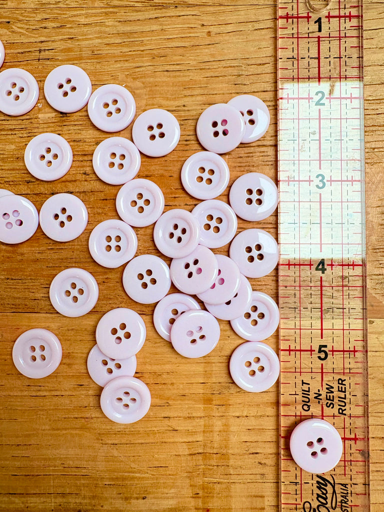 4 Hole Ring Edge Lilac Buttons - 15mm