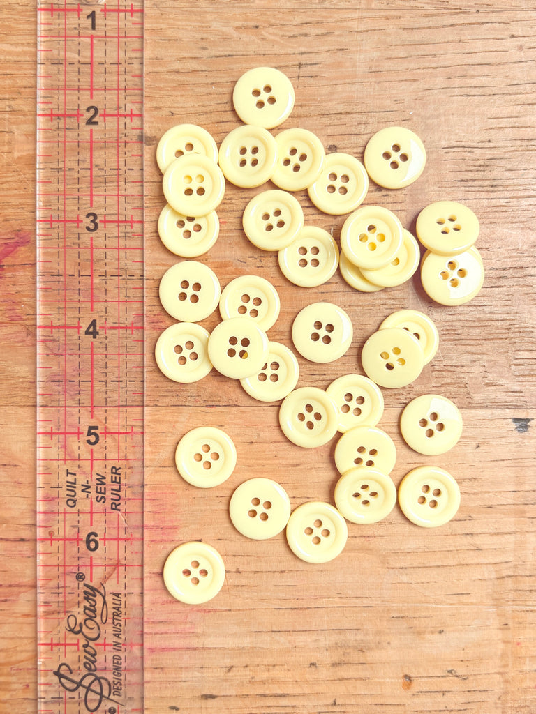 4 Hole Ring Edge Pastel Yellow Buttons - 15mm