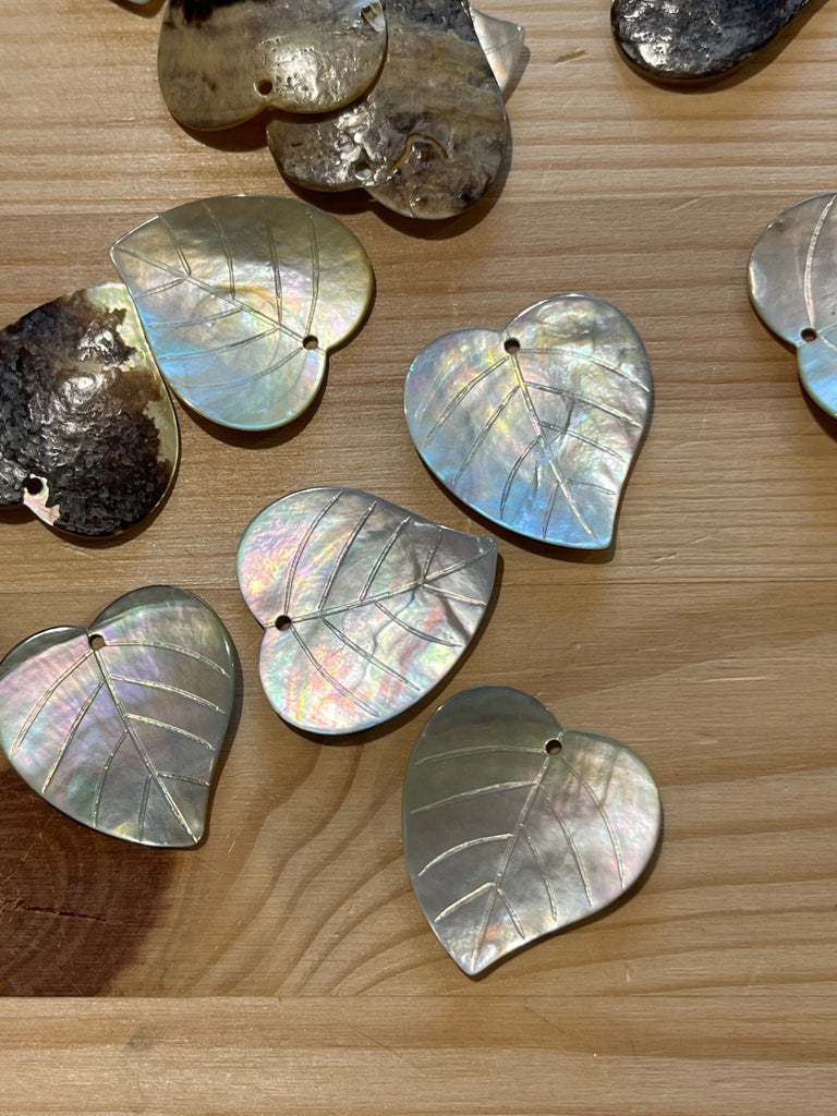 Agoya Shell Heart Leaf Pendants - Medium - The Eternal Maker - UK Fabric Shop