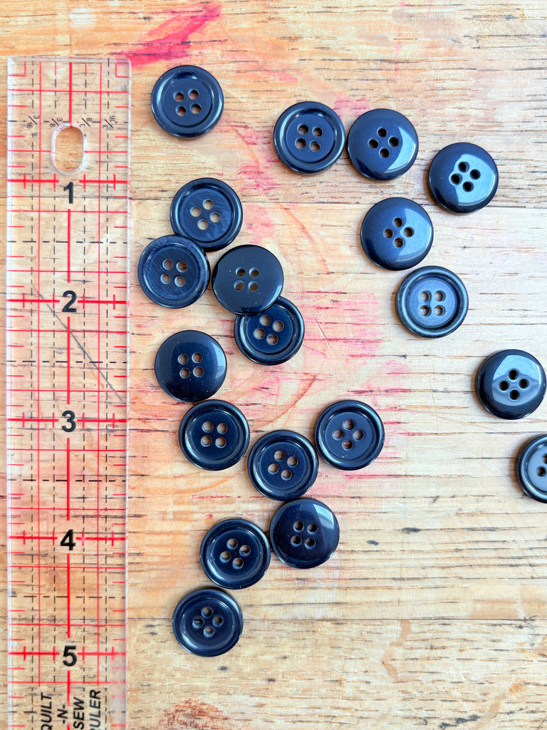 black 4 hole ring edge polish buttons