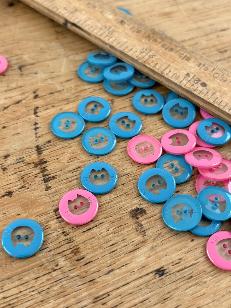 Cat Silhouette Button - 15mm - Pink - The Eternal Maker - UK Fabric Shop