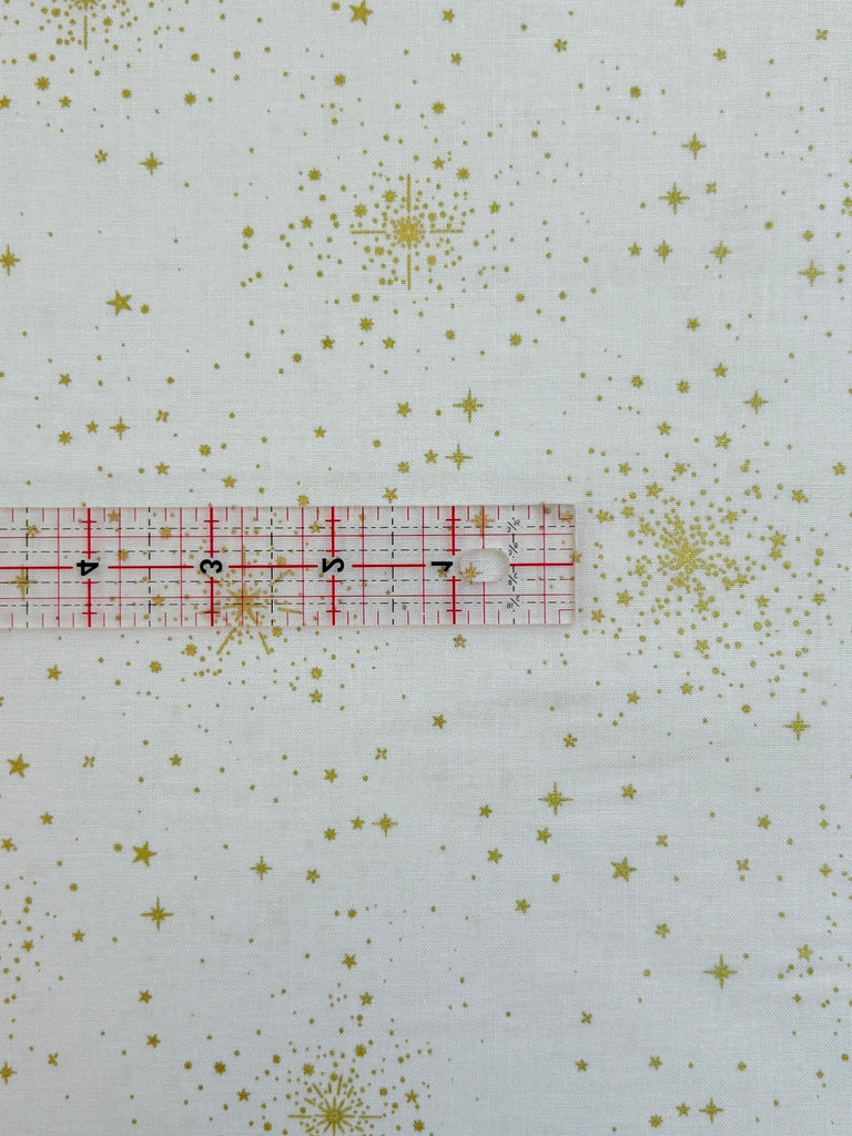 Christmas Stars in Ivory - Good Tidings - Makower - The Eternal Maker - UK Fabric Shop Christmas Fabric
