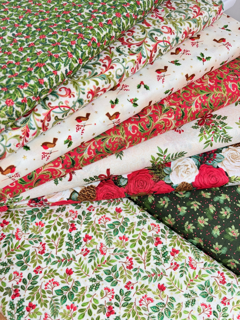 Fat Quarter Bundle - Classic Foliage - Makower Christmas Fabric - The Eternal Maker - UK Fabric Shop