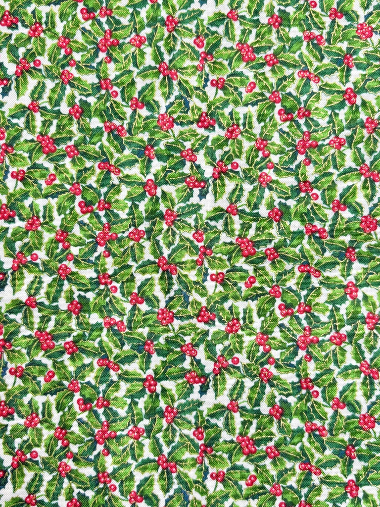 Fat Quarter Bundle - Classic Foliage - Makower Christmas Fabric - The Eternal Maker - UK Fabric Shop