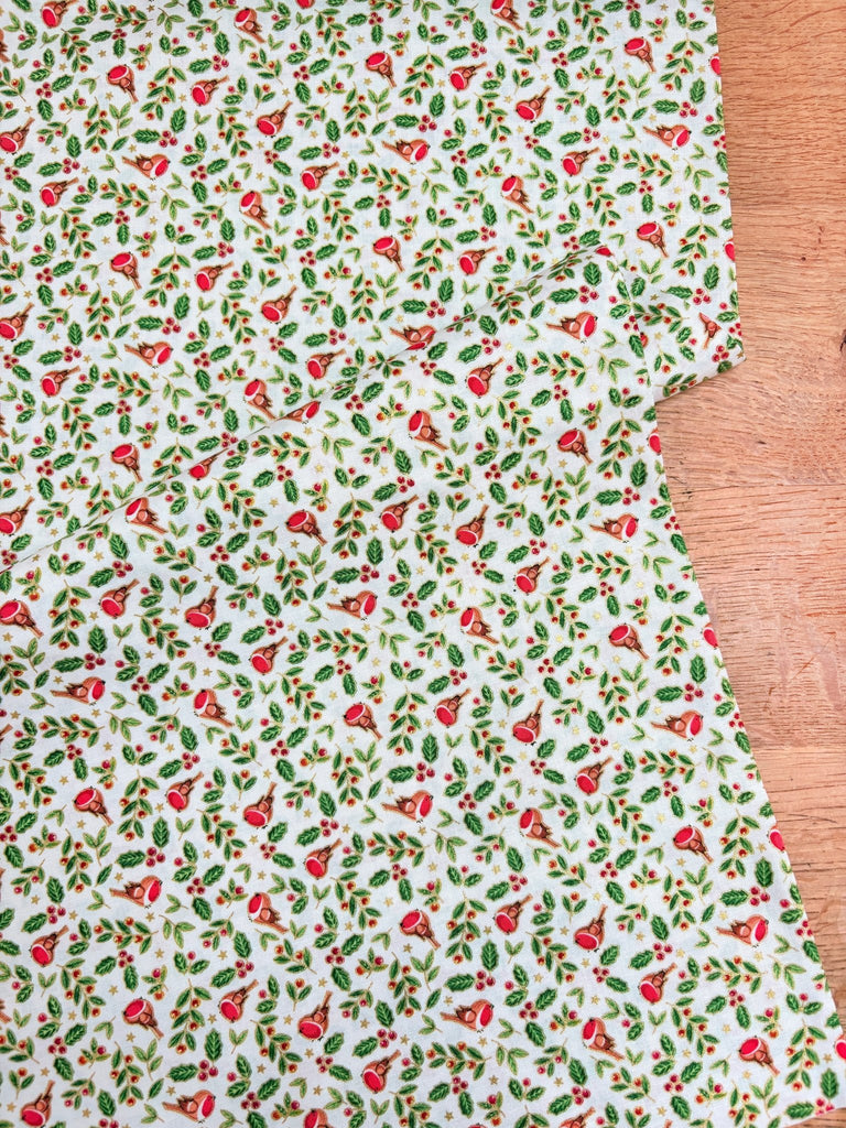 Fat Quarter Bundle - Merry Christmas - Makower Christmas Fabric - The Eternal Maker - UK Fabric Shop