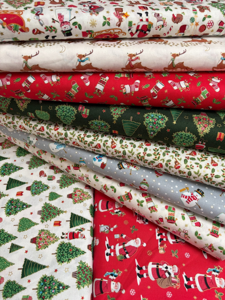 Fat Quarter Bundle - Merry Christmas - Makower Christmas Fabric - The Eternal Maker - UK Fabric Shop