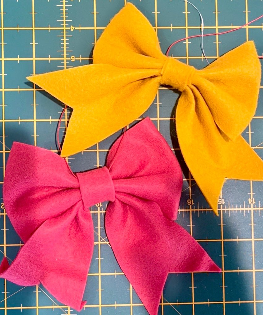 Festive Felt Bow Template - The Eternal Maker - UK Fabric Shop