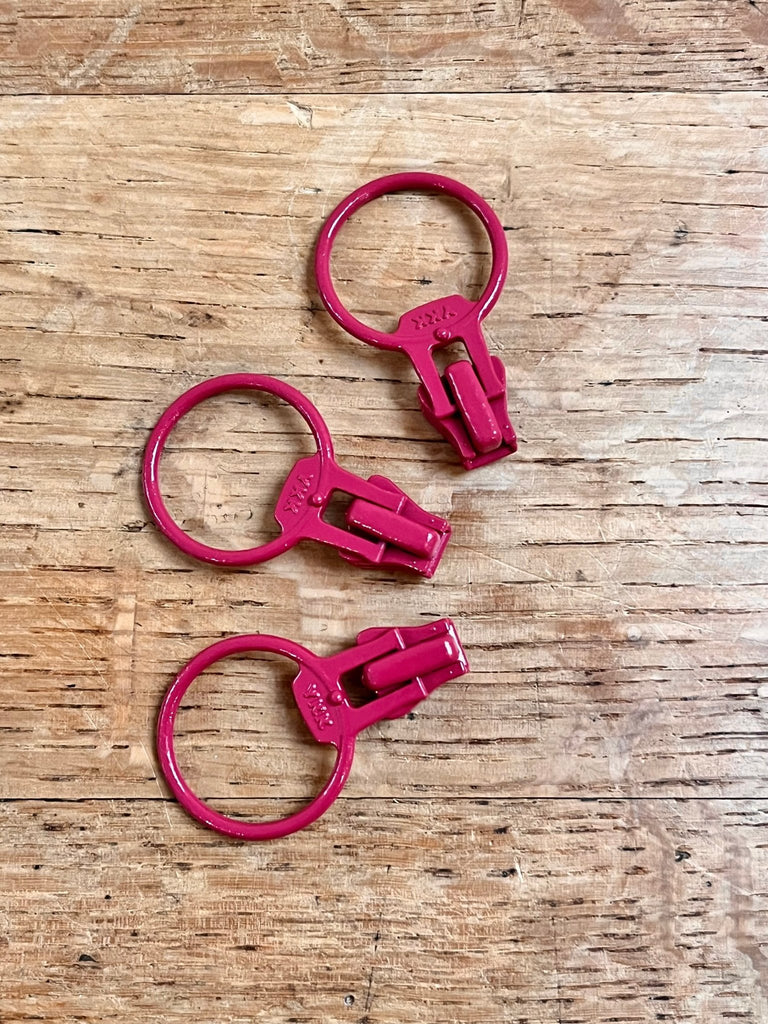Free - style Zip Ring Pull Victoria Plum 139 - The Eternal Maker - UK Fabric Shop