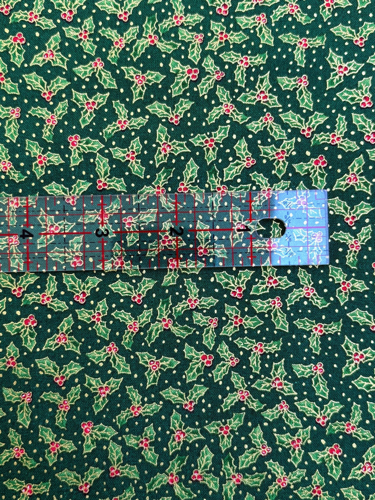 Holly on Green - Jolly St. Nick - Makower - The Eternal Maker - UK Fabric Shop