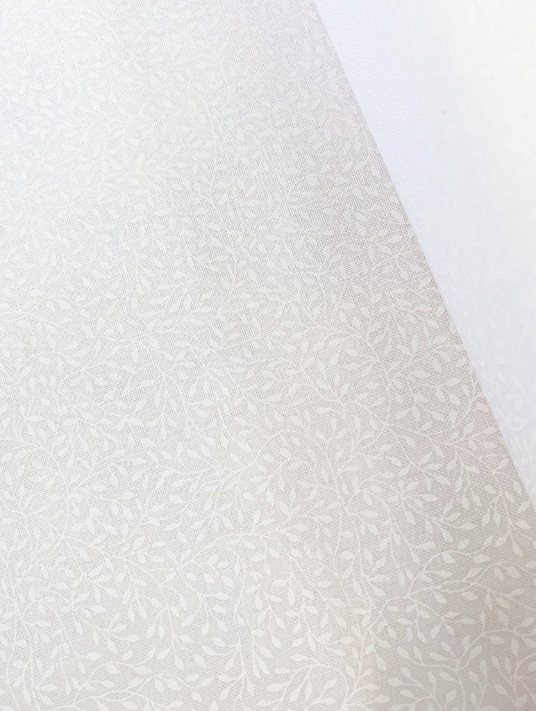 Makower Fabric Mini Leaves - White on White