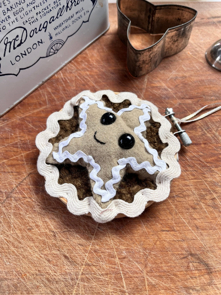 Mince Pie Kit - The Eternal Maker - UK Fabric Shop