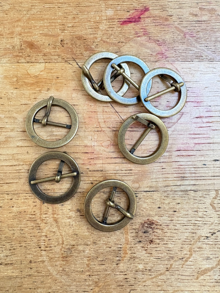 Round Buckle - 25mm - Antique Brass - The Eternal Maker - UK Fabric Shop