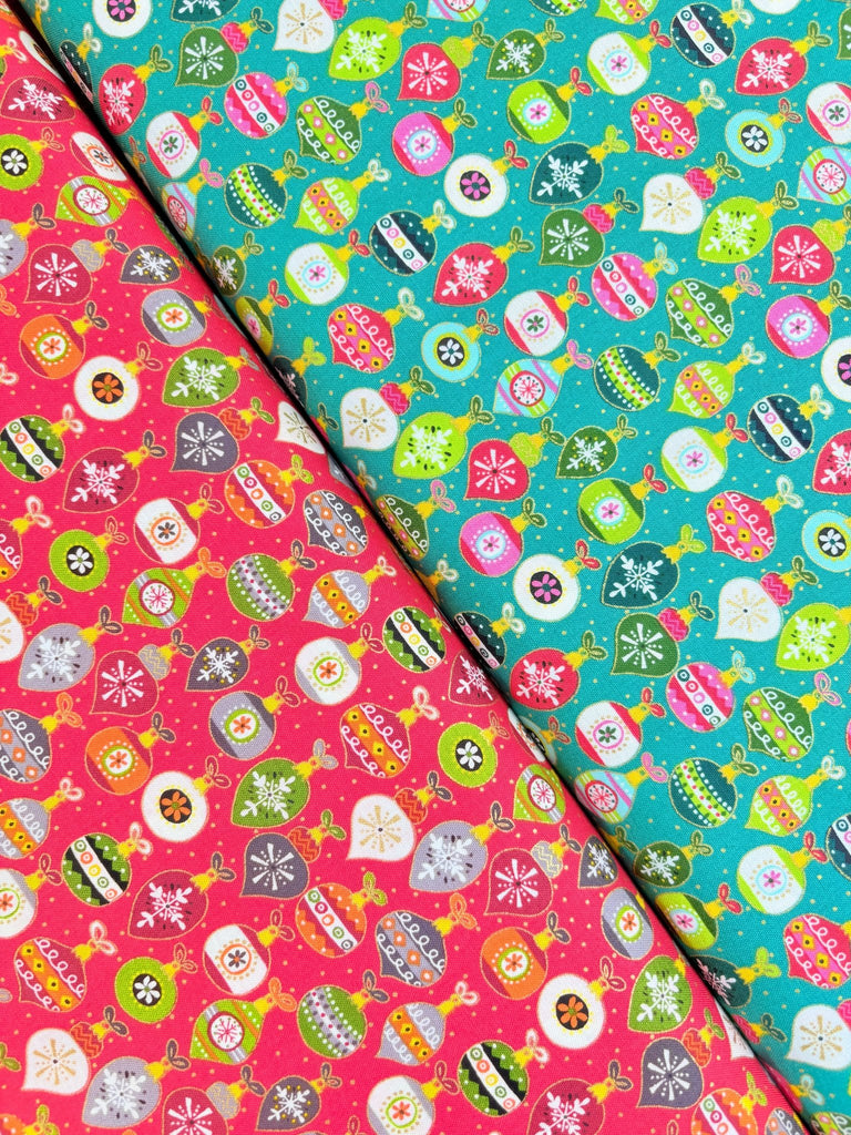 Santa Express - Christmas Fabric 12 Fat Quarter Bundle - The Eternal Maker - UK Fabric Shop