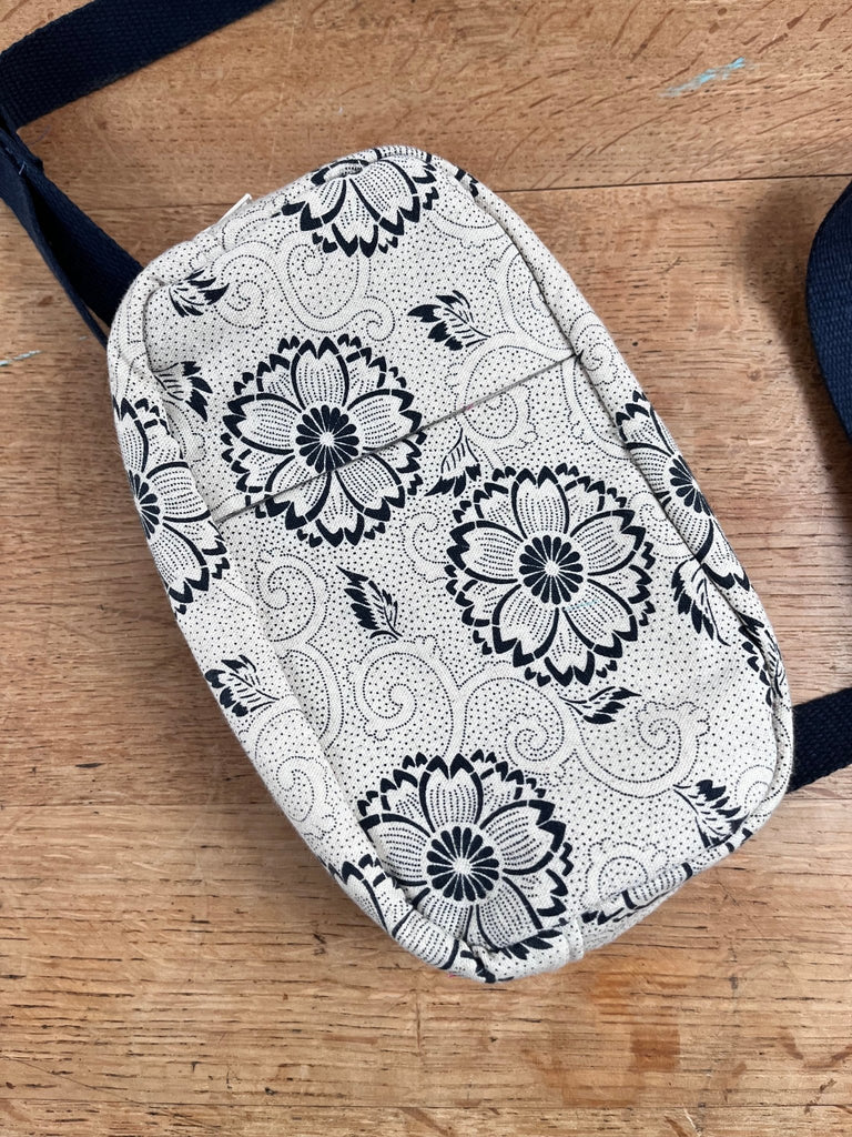 Sidlesham Belt Bag Pattern - Two Stitches Patterns - Digital Sewing Pattern - The Eternal Maker - UK Fabric Shop