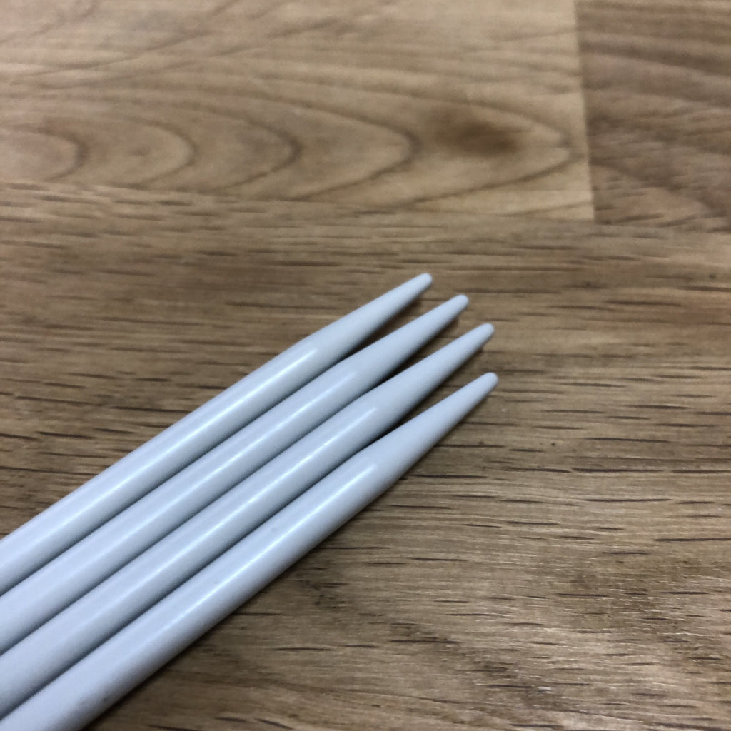 2.00mm 20cm - Pony Double Pointed Knitting Needles x 4 - The Eternal Maker - UK Fabric Shop