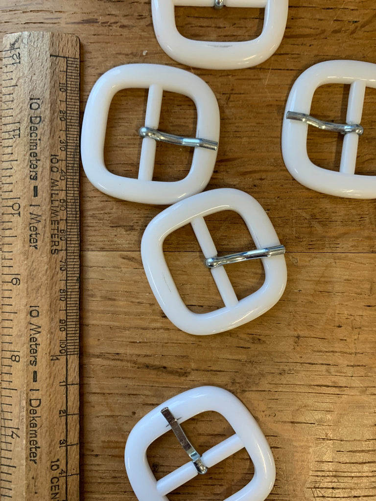 Buckle with Prong - 30mm - Black or White - The Eternal Maker - UK Fabric Shop