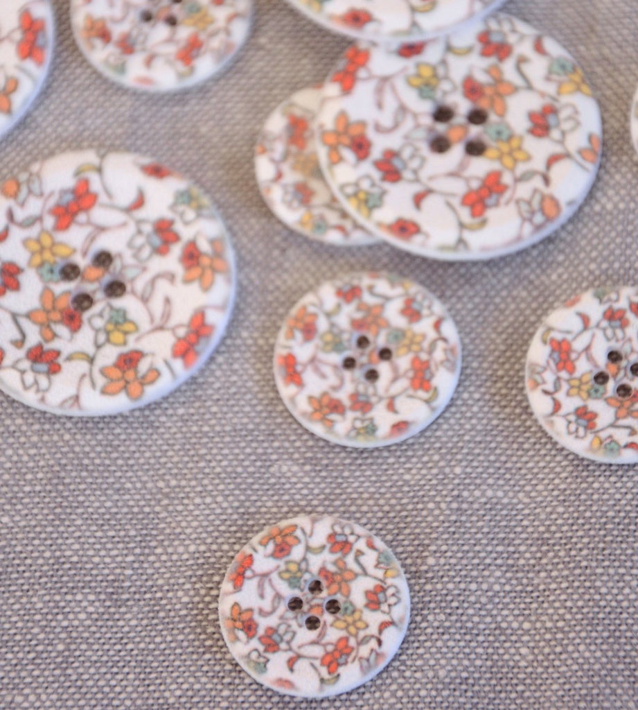 Daffodil Sprigs Button - The Eternal Maker - UK Fabric Shop