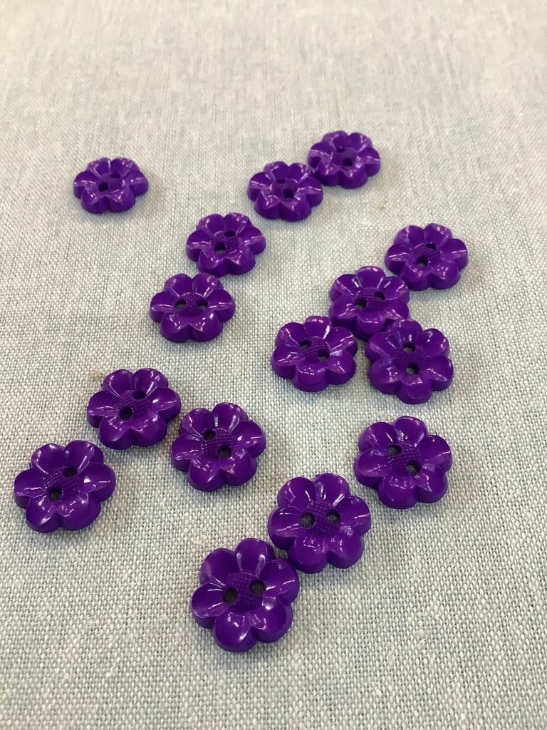 Daisy Flower Shape Button - 17mm - Purple - The Eternal Maker - UK Fabric Shop