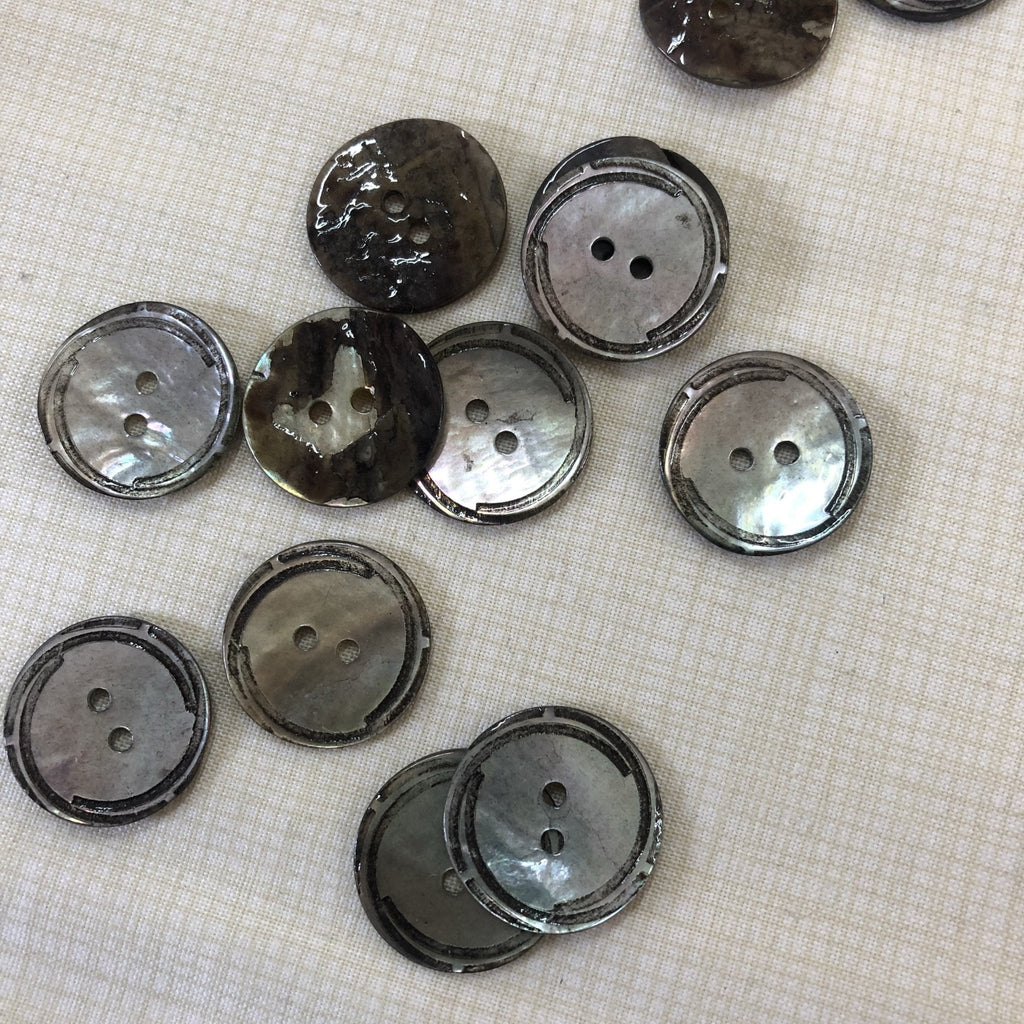 Etched Rim Smoke Shell Button - The Eternal Maker - UK Fabric Shop