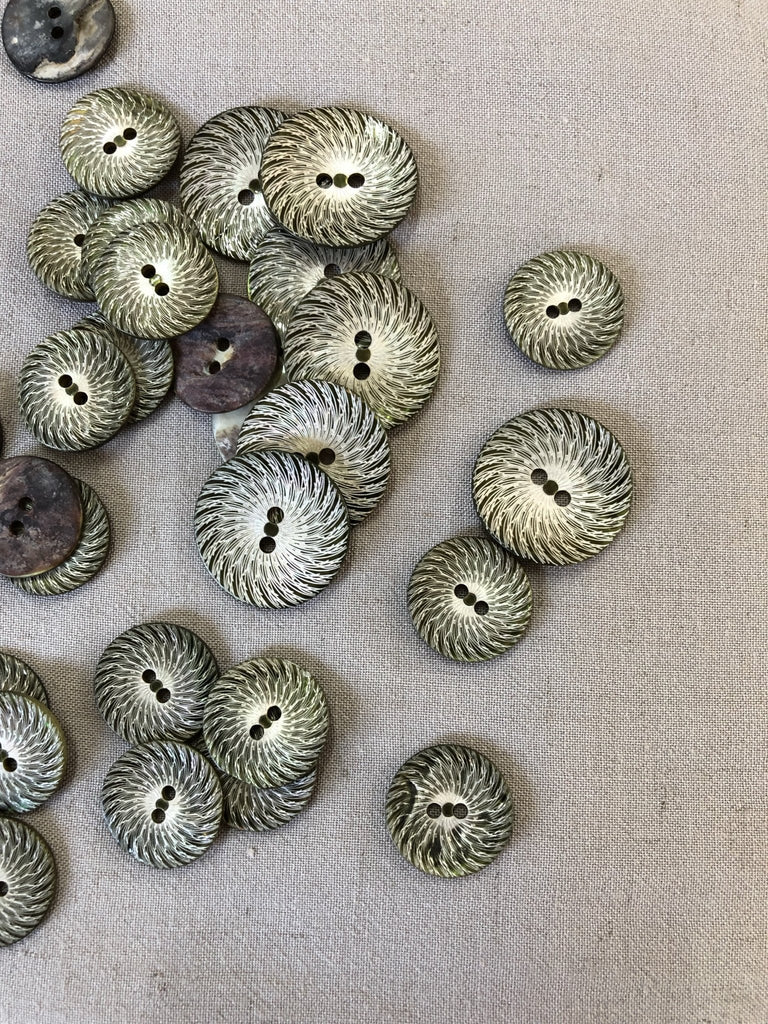 Green cyclone Lasered Shell Button - The Eternal Maker - UK Fabric Shop