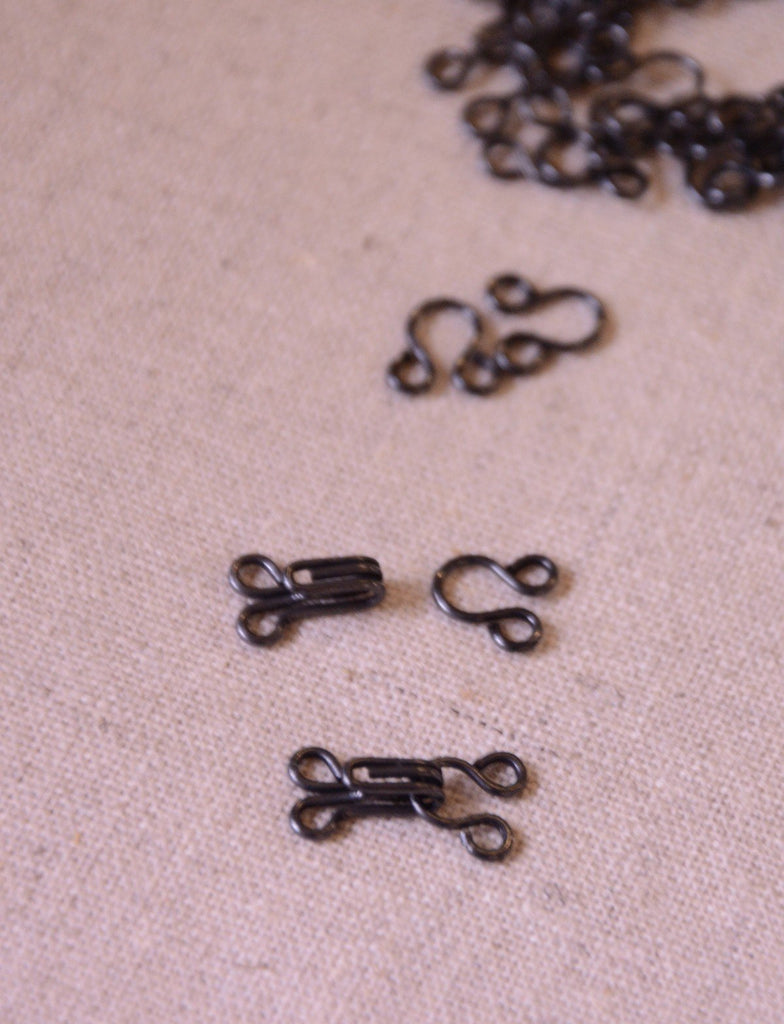 Hook and Eyes - Size 1 - 10mm - Black - 14 sets - The Eternal Maker - UK Fabric Shop