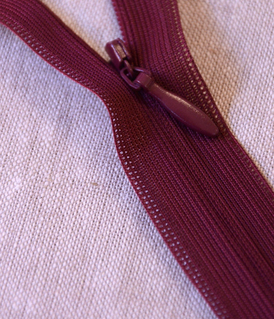 Invisible Zip - 60cm/ 23” - Burgundy - The Eternal Maker - UK Fabric Shop