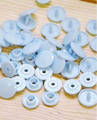 round plastic snap fasteners (Kam Snaps) medium size