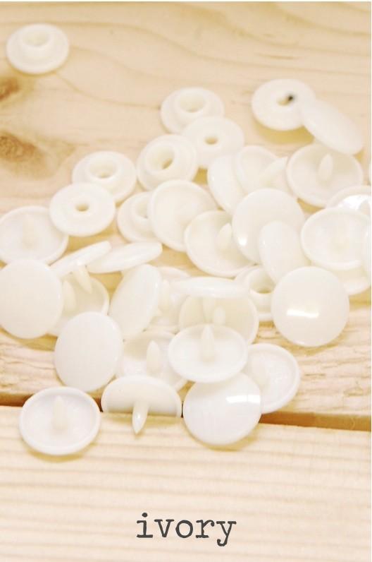 Kam Buttons Kam Snaps - 16 - Ivory
