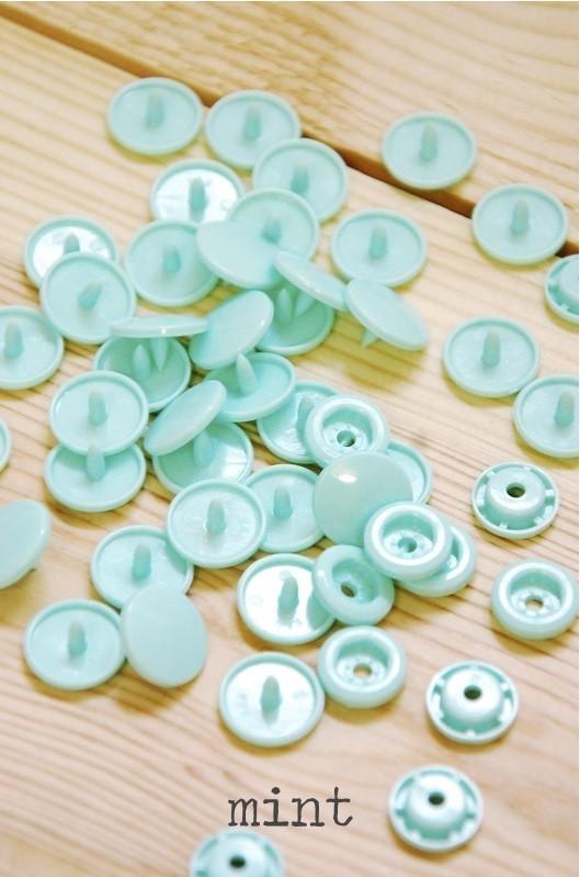 Kam Snaps - Mint - The Eternal Maker - UK Fabric Shop