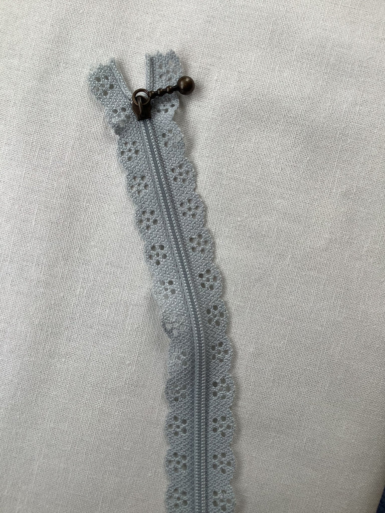 Lace Edge Zip - Silver Grey - 20cm - The Eternal Maker - UK Fabric Shop