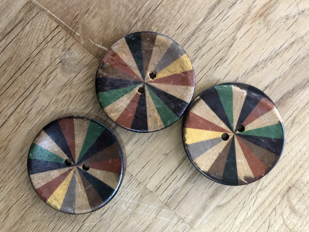 Large Spinning Wheel Coconut Button - 40mm - The Eternal Maker - UK Fabric Shop
