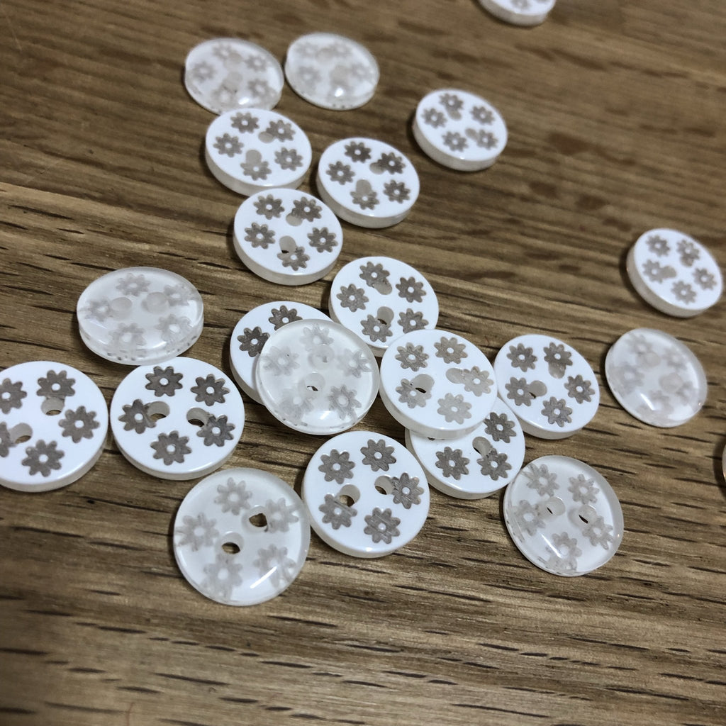 Little Daisy Button - Cream - 13mm - The Eternal Maker - UK Fabric Shop