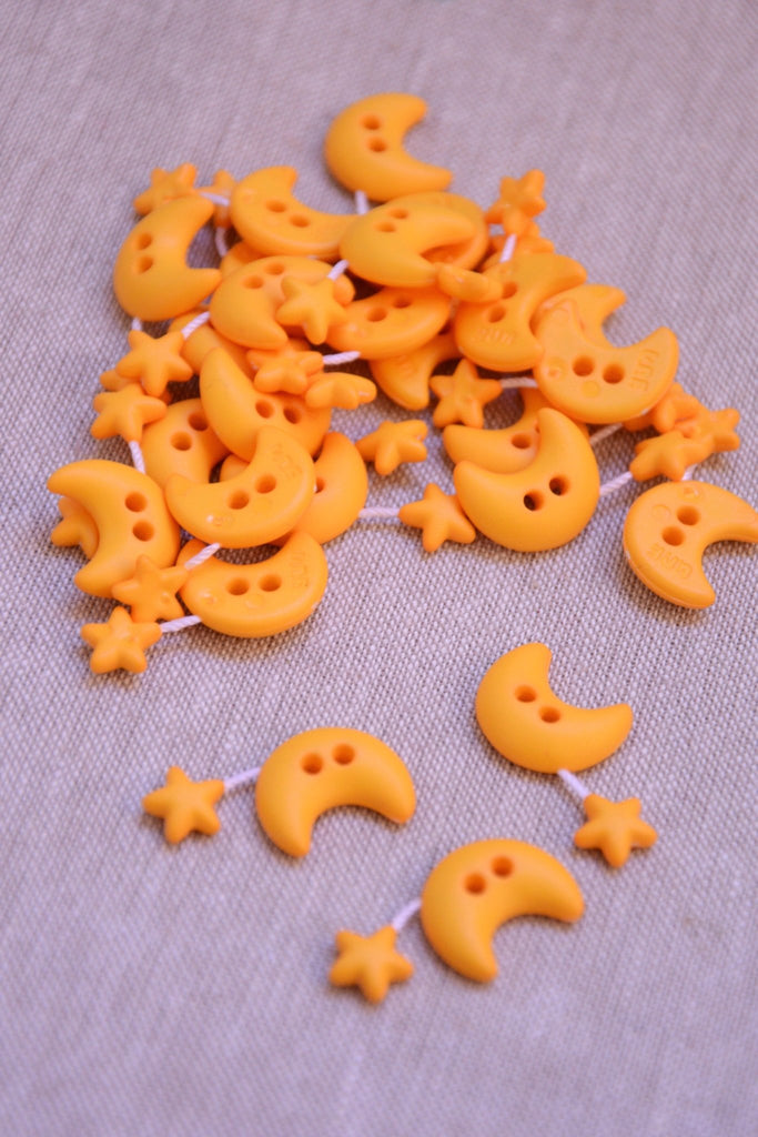 Moon and Star Button - Yellow - 16mm - The Eternal Maker - UK Fabric Shop