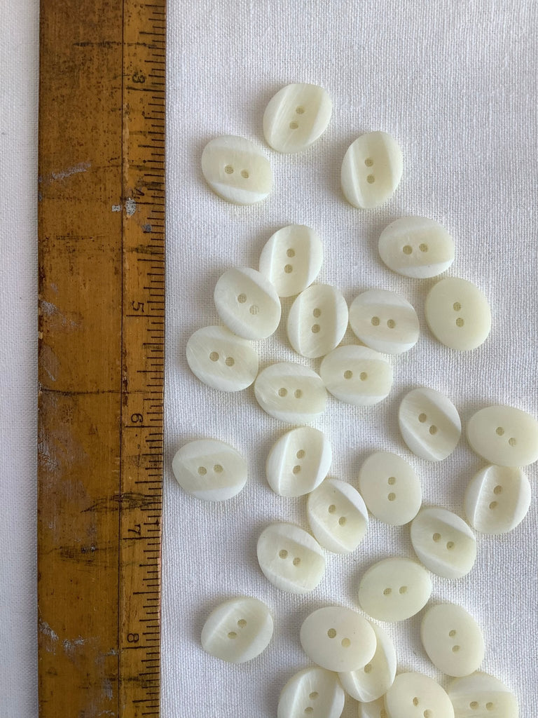 Oval Cream Marble Effect Polyester Button 18mm - The Eternal Maker - UK Fabric Shop