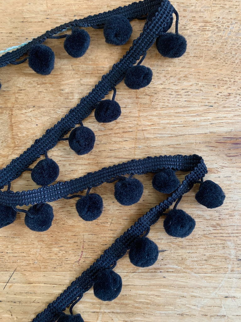 Pom Pom Trim - 25mm - Black - by the HALF metre - The Eternal Maker - UK Fabric Shop
