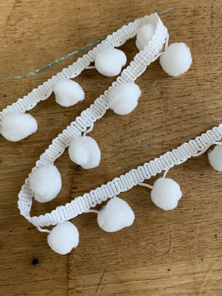 Pom Pom Trim - 25mm - White - by the HALF metre - The Eternal Maker - UK Fabric Shop