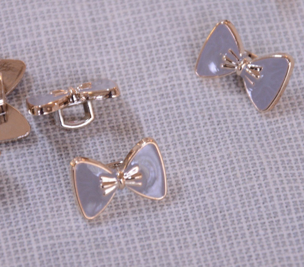 Pretty Grey Bow - Enamelled Button - 19mm - The Eternal Maker - UK Fabric Shop